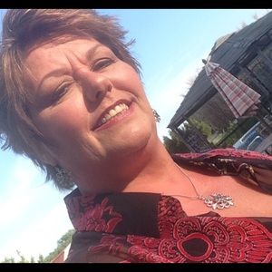 Meet your Posher, Joan